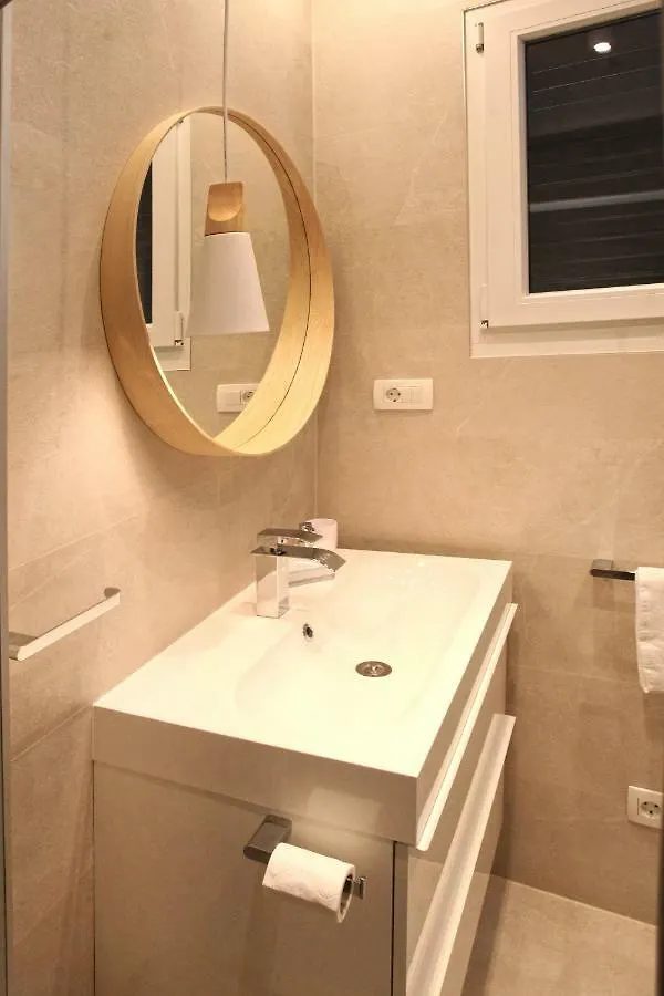 Apartments Tessera Split 0*,